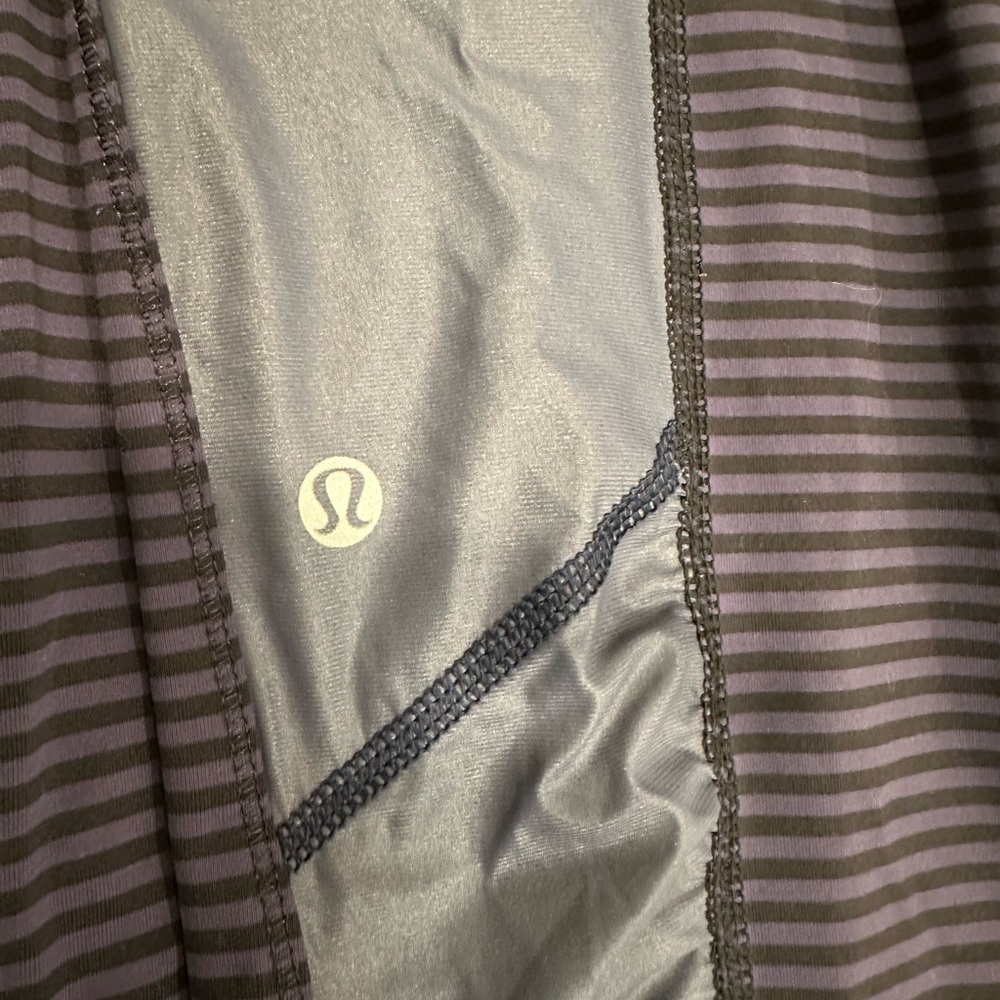 Lululemon crop pants. Purple stripes. No flaws. Size 6. - Picture 5 of 6